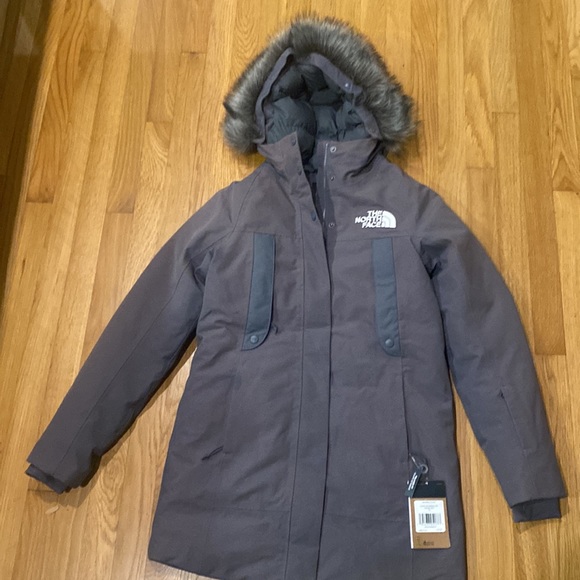 The North Face Jackets & Coats The North Face Nwt With Flaw Womens